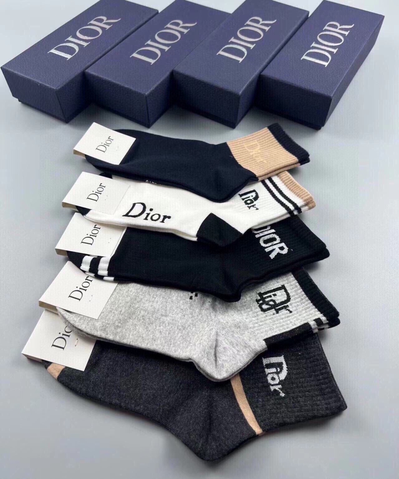 DIOR